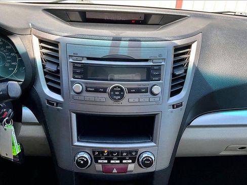 Used 2012 Subaru Outback 2.5i w/ Alloy Wheel Pkg AWD/4WD image 15