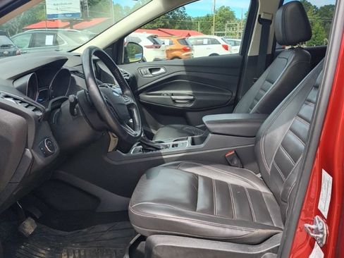 Used 2017 Ford Escape Titanium w/ Canadian Touring Package AWD/4WD image 5