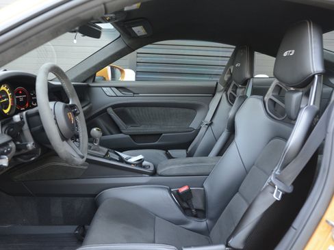 Certified 2022 Porsche 911 GT3 RWD image 15