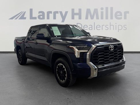Certified 2026 Toyota Tundra SR5 w/ TRD Off-Road Package AWD/4WD image 7