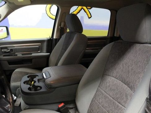 Used 2019 RAM 1500 Big Horn AWD/4WD image 18