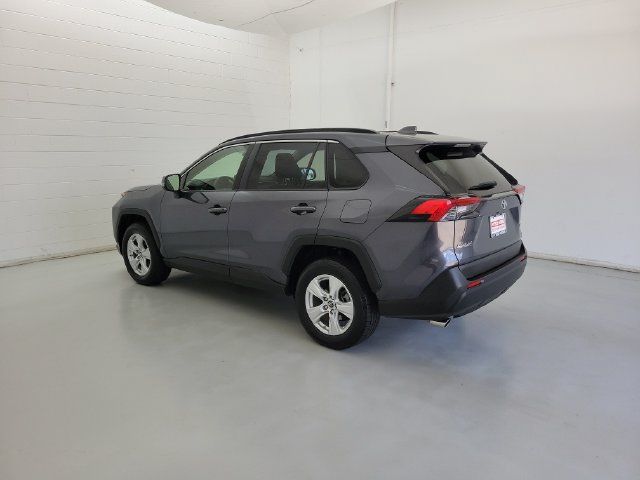 Used 2019 Toyota RAV4 XLE FWD image 7