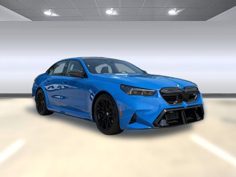 New 2027 BMW M5 w/ Carbon Package AWD/4WD image 6