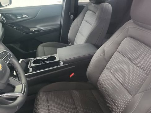 Used 2025 Chevrolet Equinox LT image 21