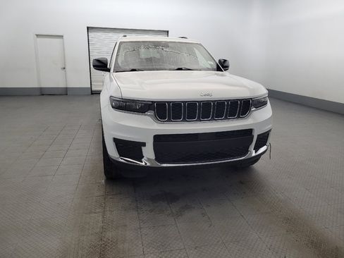Used 2022 Jeep Grand Cherokee L Laredo w/ Luxury Tech Group I AWD/4WD image 14
