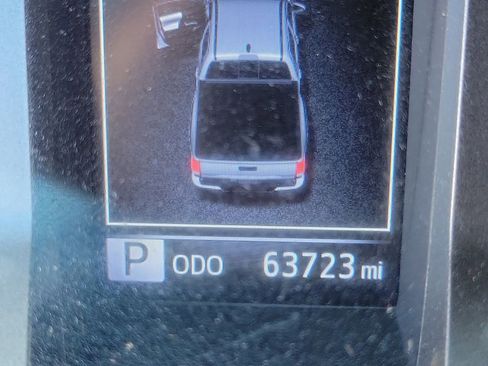 Used 2022 Toyota Tacoma TRD Off-Road image 24