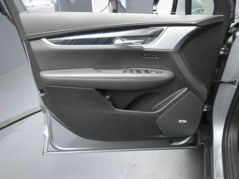 Used 2024 Cadillac XT6 Premium Luxury image 20