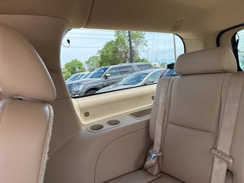 Used 2013 Chevrolet Suburban LTZ AWD/4WD image 25