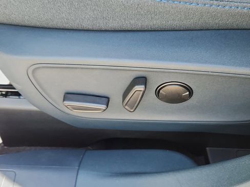 New 2025 Ford Maverick XLT w/ XLT Luxury Package image 8