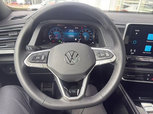 New 2026 Volkswagen Atlas Cross Sport SEL Premium R-Line image 12