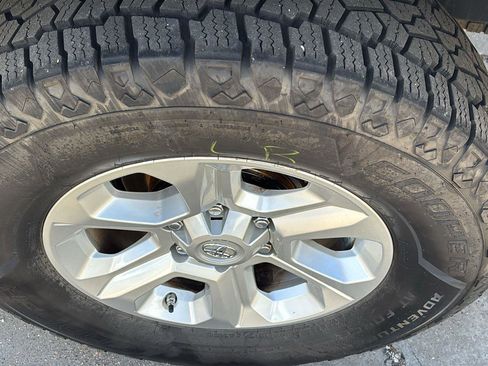 Used 2020 Toyota 4Runner SR5 Premium w/ Moonroof Package image 11