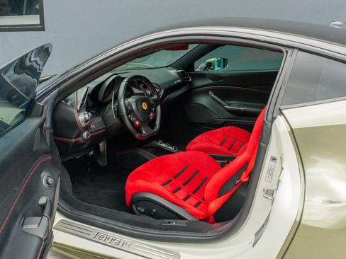 Used 2018 Ferrari 488 GTB RWD image 55