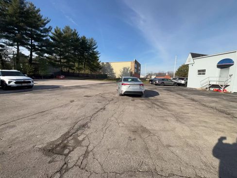 Used 2025 Toyota Corolla LE image 16