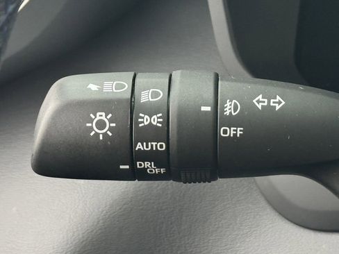 Used 2025 Toyota Tundra Platinum image 23