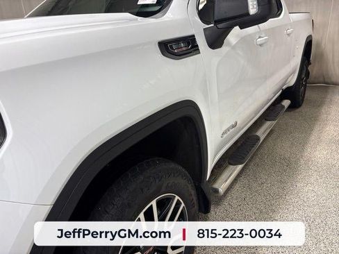 Used 2021 GMC Sierra 1500 AT4 w/ AT4 Premium Package AWD/4WD image 11