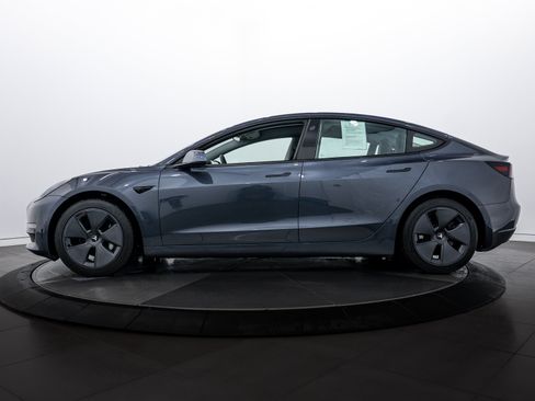 Used 2021 Tesla Model 3 Long Range image 2