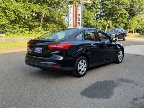 Used 2018 Ford Focus S FWD image 6