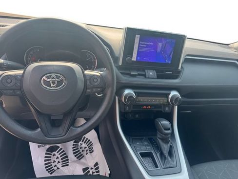 Used 2024 Toyota RAV4 XLE FWD image 10