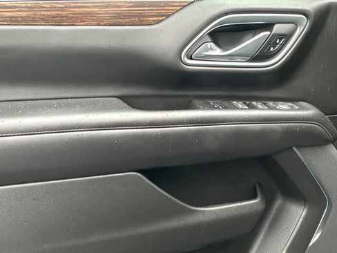 Used 2021 Chevrolet Tahoe High Country image 11