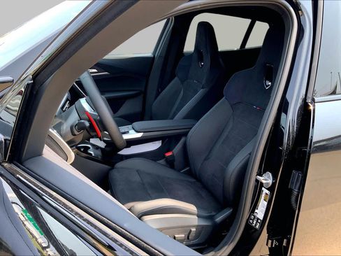 New 2026 BMW X2 M35i w/ Technology Package AWD/4WD image 9