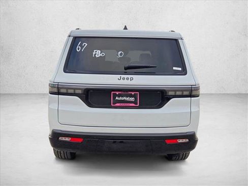 New 2026 Jeep Grand Wagoneer L 2WD image 8