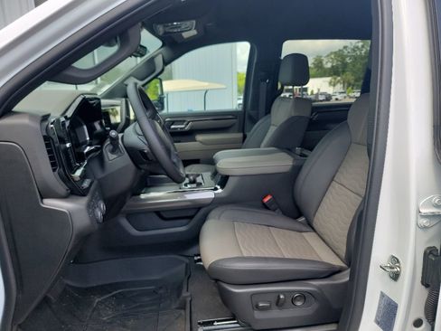 Used 2026 Chevrolet Silverado 2500 ZR2 w/ LPO, Dark Essentials Package AWD/4WD image 10