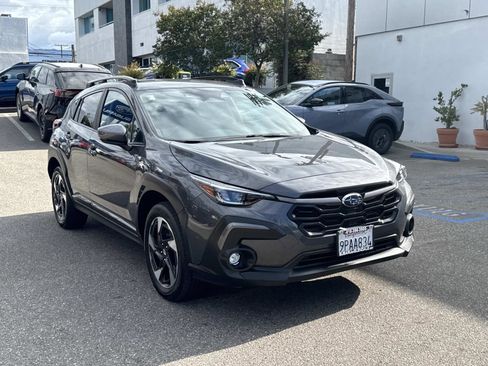 Used 2024 Subaru Crosstrek 2.5i Limited w/ Crosstrek Mirror Package AWD/4WD image 3