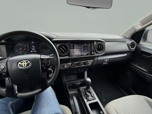 Used 2022 Toyota Tacoma SR image 27