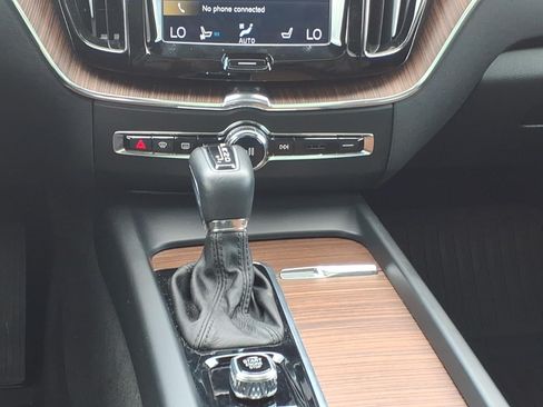 Used 2021 Volvo XC60 T6 Inscription w/ Advanced Package AWD/4WD image 13