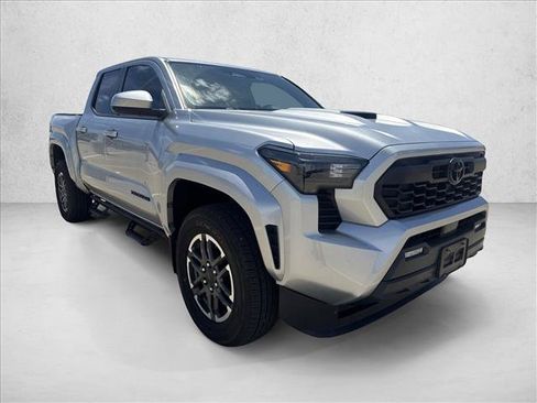 Used 2024 Toyota Tacoma TRD Sport RWD image 3