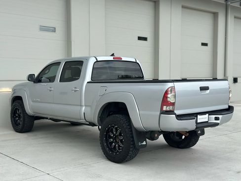 Used 2012 Toyota Tacoma 4x4 Double Cab w/ TRD Sport Pkg image 3