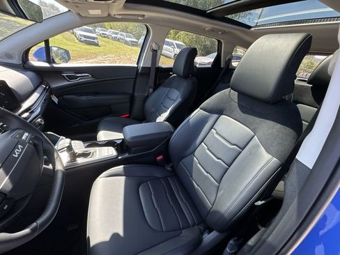 New 2026 Kia Sportage SX FWD image 11
