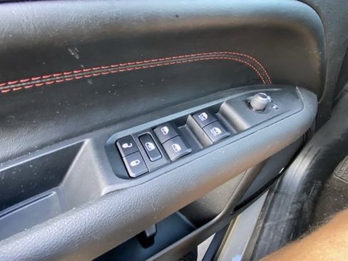 Used 2024 Jeep Compass Trailhawk image 17