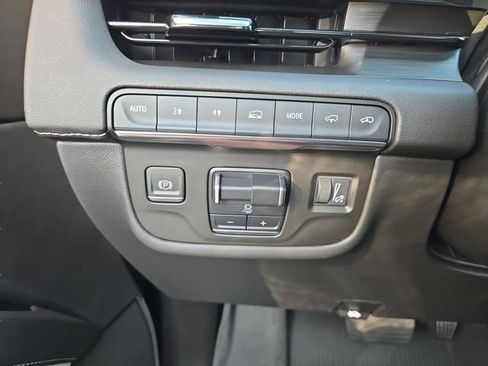 Used 2022 Cadillac Escalade Sport w/ Touring Package AWD/4WD image 19