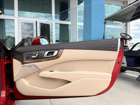Used 2016 Mercedes-Benz SL 400 w/ Premium I Package image 34