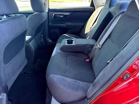 Used 2014 Nissan Altima 2.5 S w/ Display Audio Package image 18