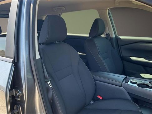 New 2026 Nissan Rogue S image 11