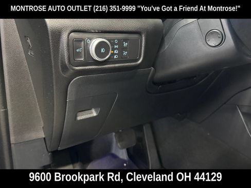 Used 2021 Ford Explorer Limited w/ Equipment Group 301A AWD/4WD image 18