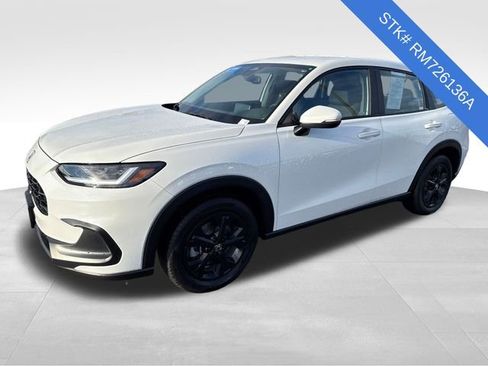 Used 2024 Honda HR-V LX image 3