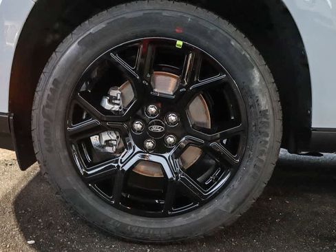 New 2025 Ford Maverick Lariat w/ Black Appearance Package AWD/4WD image 12