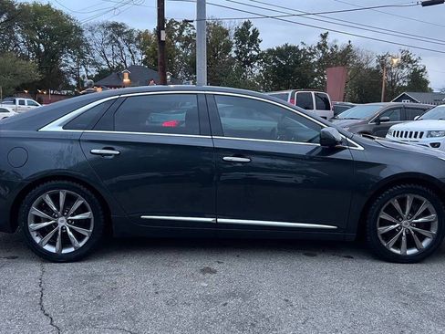 Used 2013 Cadillac XTS Luxury image 9