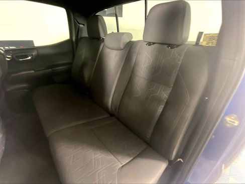 Used 2017 Toyota Tacoma TRD Sport RWD image 19