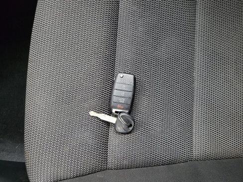 Used 2017 Kia Forte LX FWD image 32