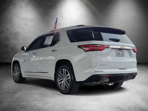 Certified 2023 Chevrolet Traverse High Country FWD image 4