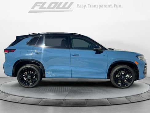 New 2026 Volkswagen Tiguan SE R-Line AWD/4WD image 8
