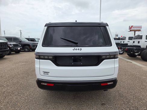 Used 2026 Jeep Grand Wagoneer 4WD w/ Quick Order Packge 29V Upland image 9
