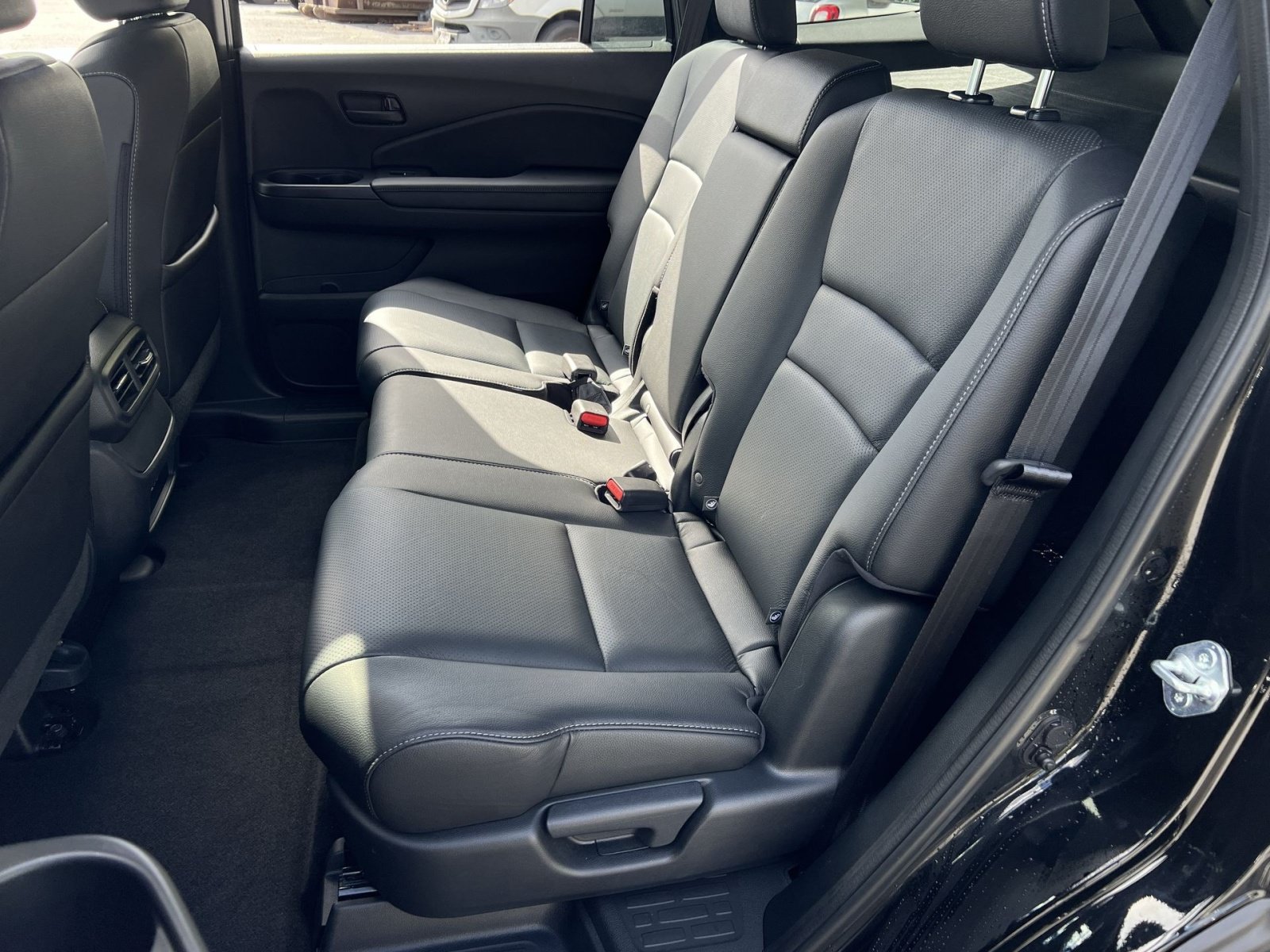 Used 2024 Honda Passport EX-L image 30