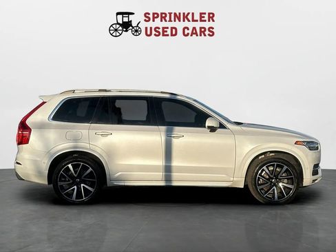 Used 2018 Volvo XC90 T6 Momentum w/ Convenience Package AWD/4WD image 3