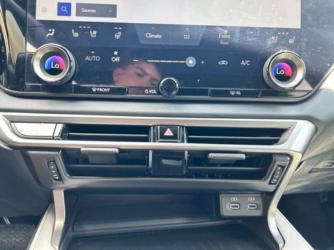 Used 2025 Lexus RX 350h w/ Convenience Package AWD/4WD image 16