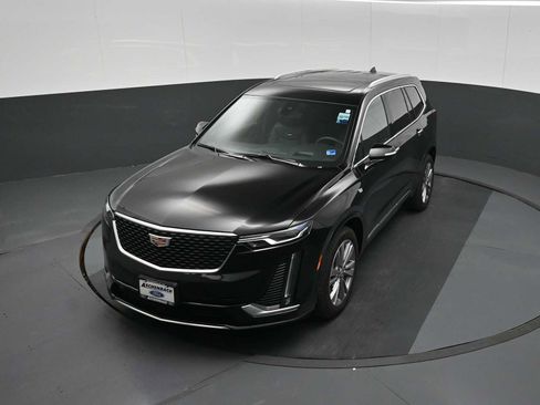 Used 2024 Cadillac XT6 Premium Luxury w/ Technology Package AWD/4WD image 45